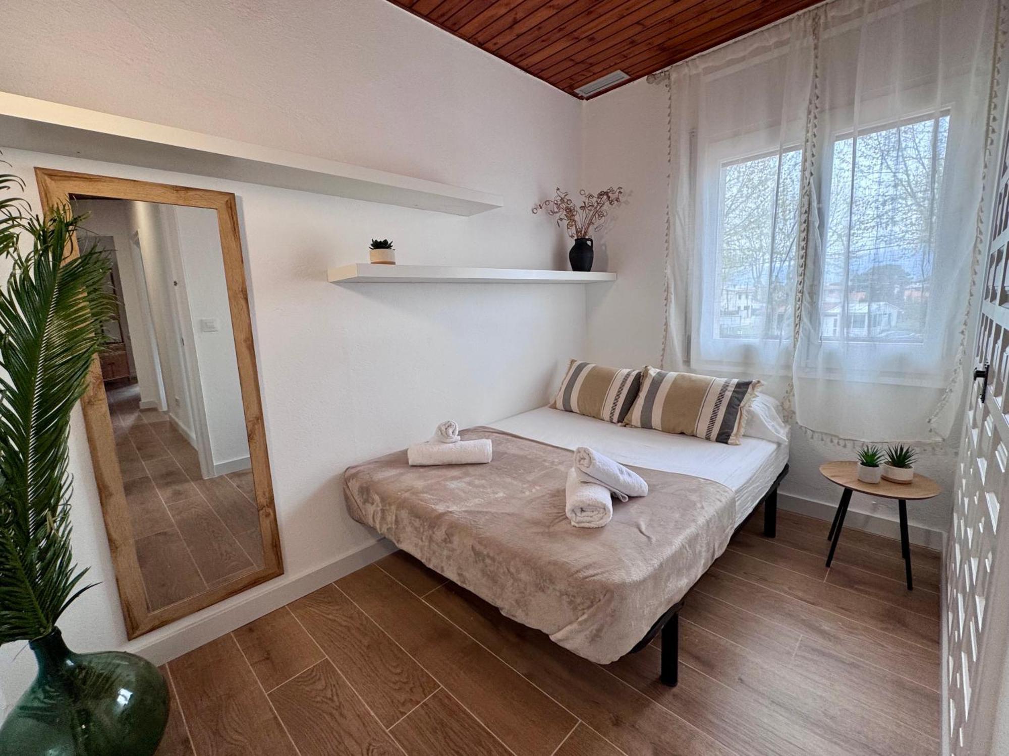 Gorgot P1 I Apartamento Con Terraza Y Piscina Comunitaria Cerca De La Playa Empuriabrava Exterior foto