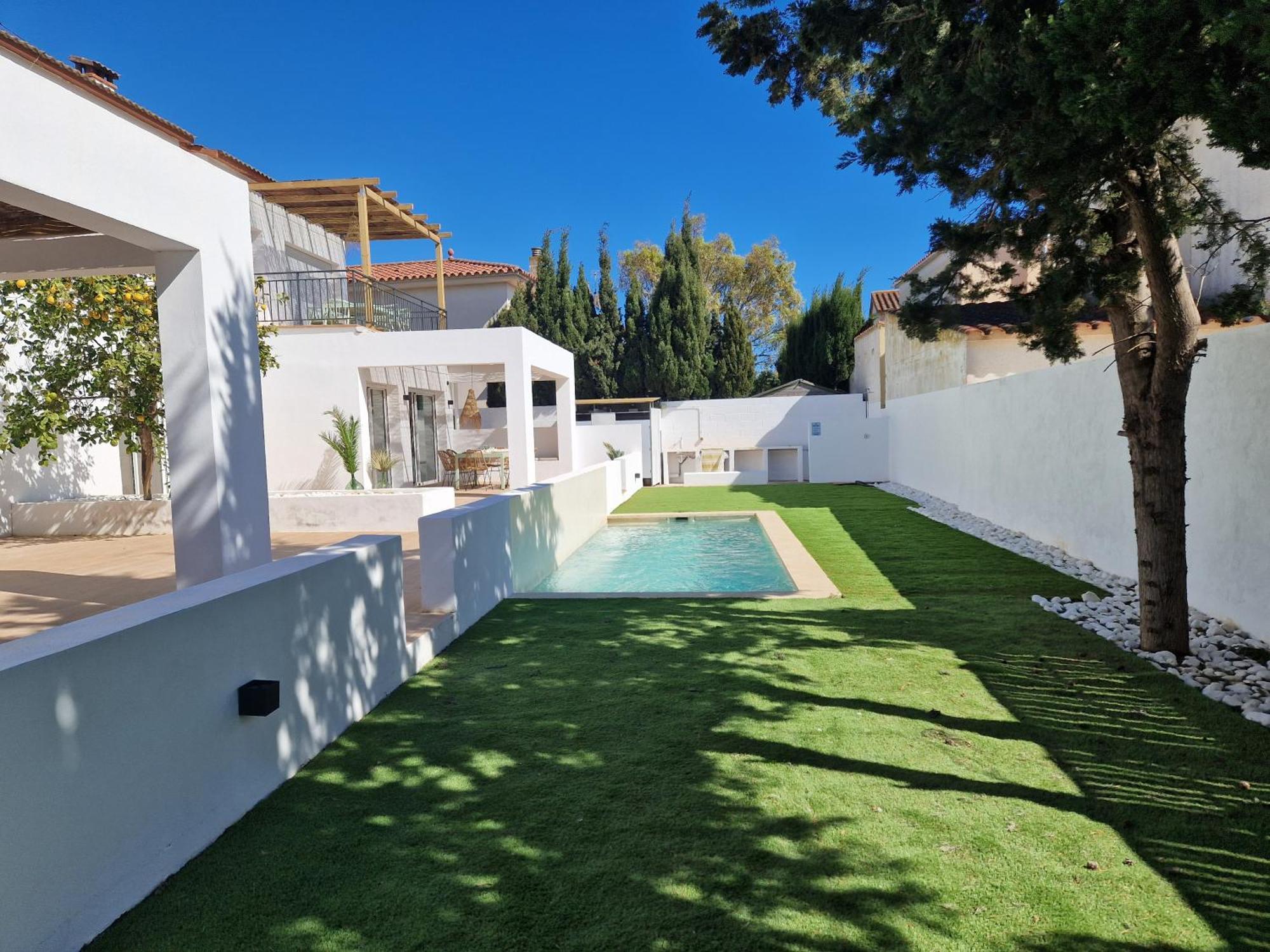 Gorgot P1 I Apartamento Con Terraza Y Piscina Comunitaria Cerca De La Playa Empuriabrava Exterior foto