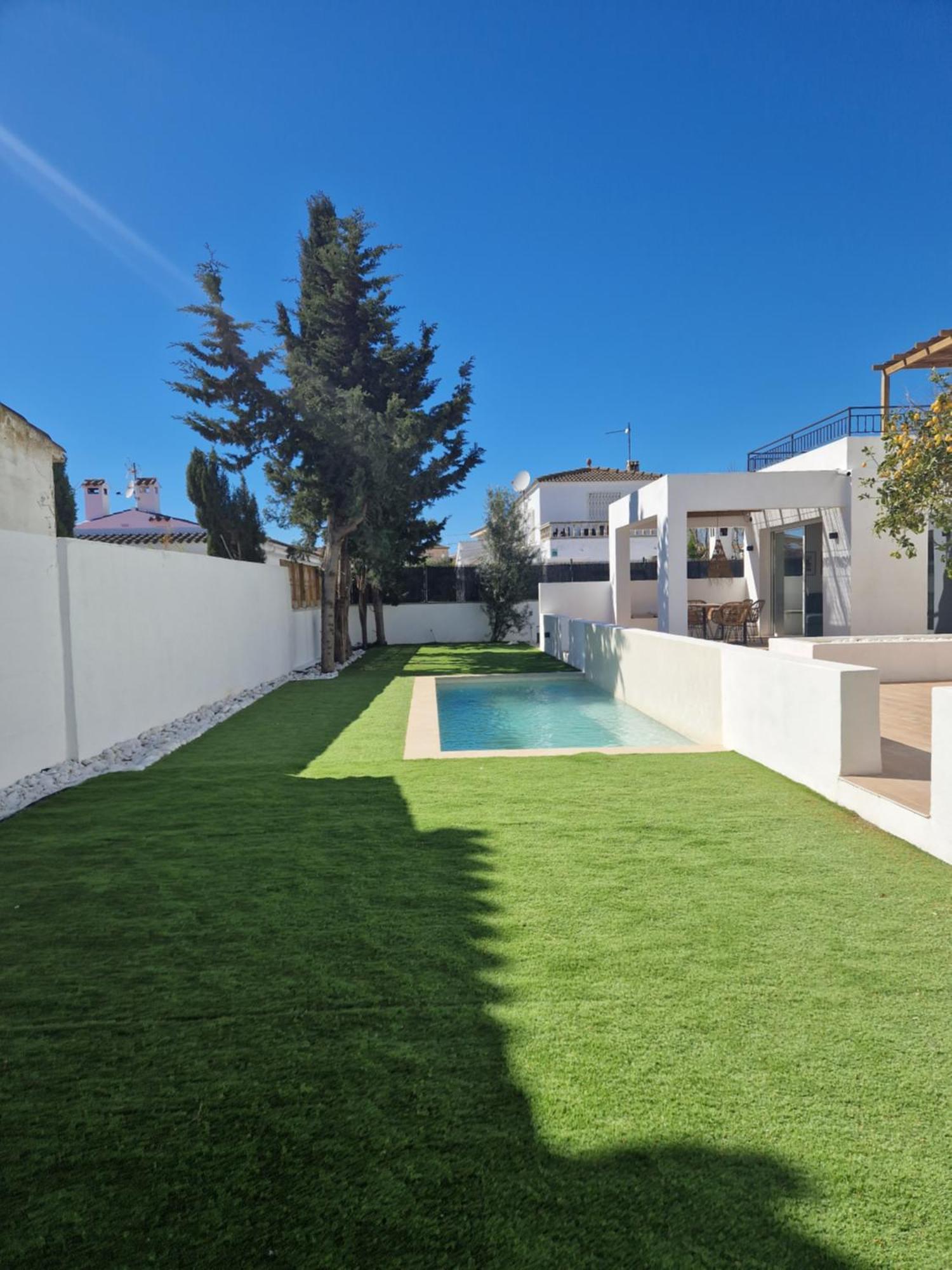 Gorgot P1 I Apartamento Con Terraza Y Piscina Comunitaria Cerca De La Playa Empuriabrava Exterior foto